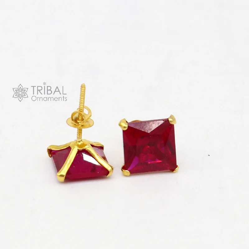 Exclusive 14kt yellow gold handmade single red stone square shape stud earring cartilage customized unisex jewelry er181