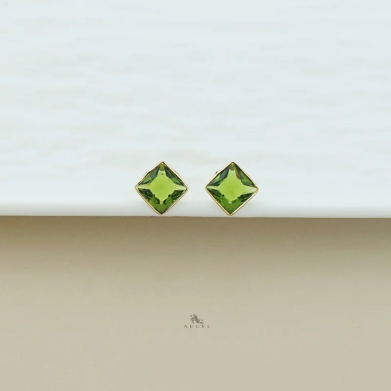 Golden Diamond Glossy Stud