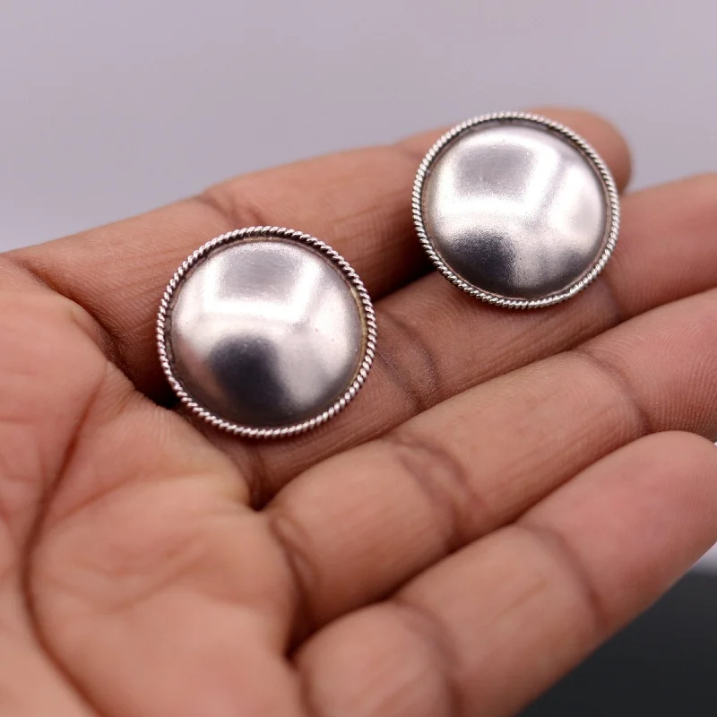 High quality 925 sterling silver plain style handmade round design fabulous Stud earrings tribal jewelry from Rajasthan india  s526