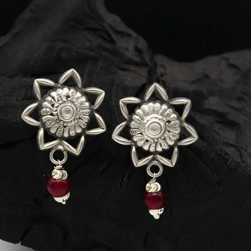 Trendy stylish Round flower design Pearl earing handmade 92.5 sterling silver stud earrings tribal ethnic jewelry s1293