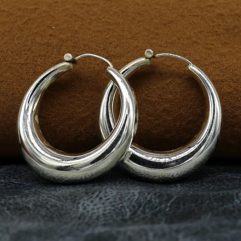 Vintage Design 925 sterling silver fabulous hoops earring, tribal kundal earring from Rajasthan India, best gifting unisex jewelry ear610