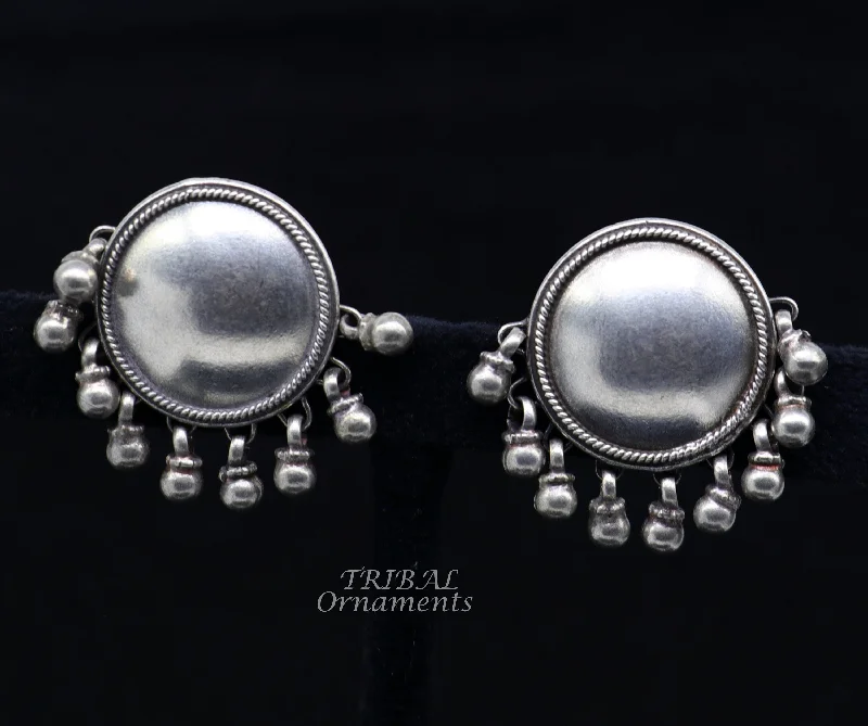 Vintage design 925 sterling silver plain style handmade round design fabulous Stud earrings tribal jewelry from Rajasthan india  s1048