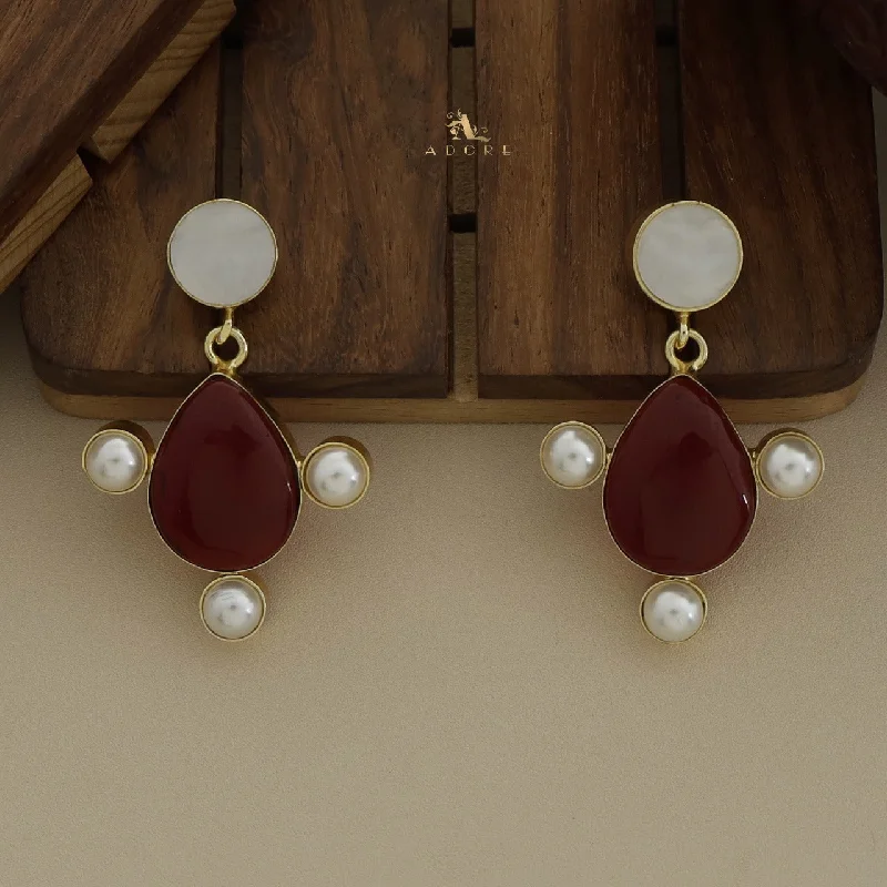 Shiga Mop Drop And Pearl Earring