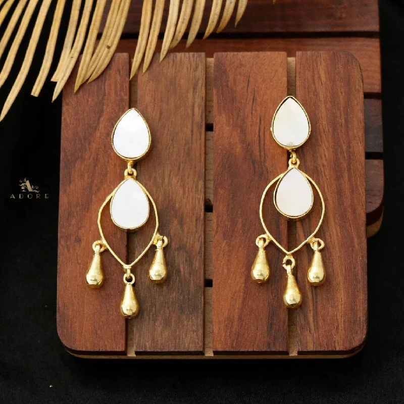 Eye MOP Buds Drop Earring