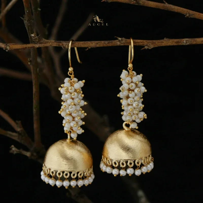 Nashwa Cluster Pearl Jhumka Drop