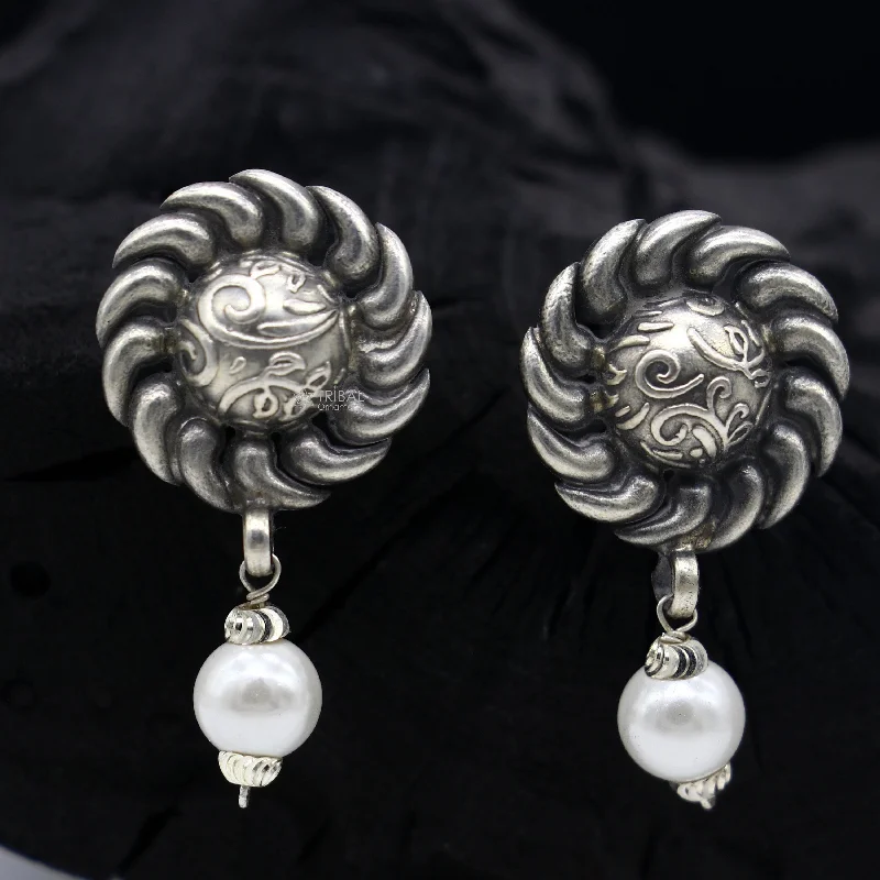 Trendy stylish Round flower design Pearl earing handmade 92.5 sterling silver stud earrings tribal ethnic jewelry s1292